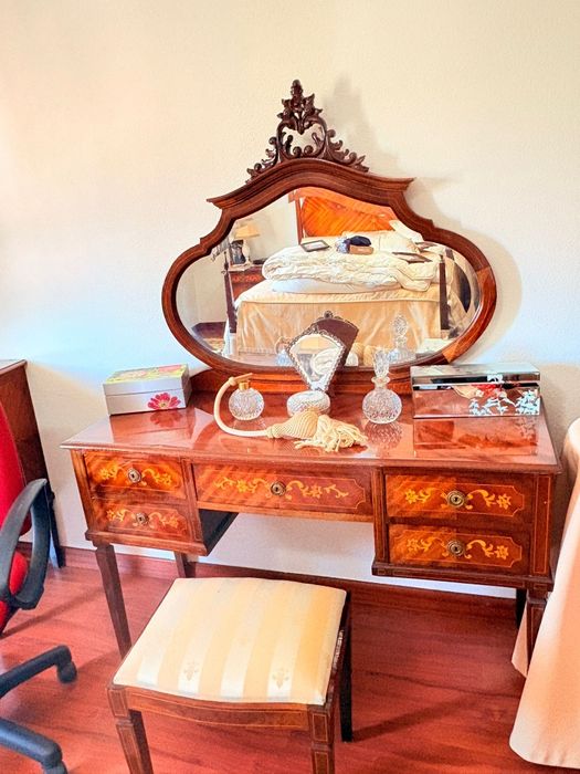 Mobília de quarto Luis XIV