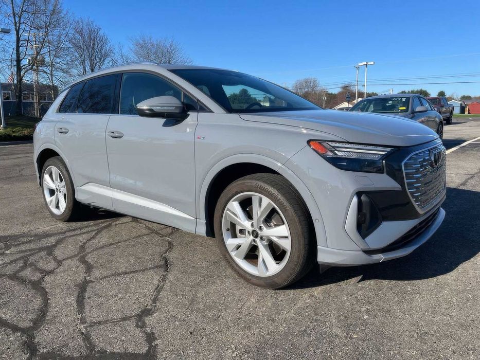 Audi Q4 e-tron Prestige      2023
