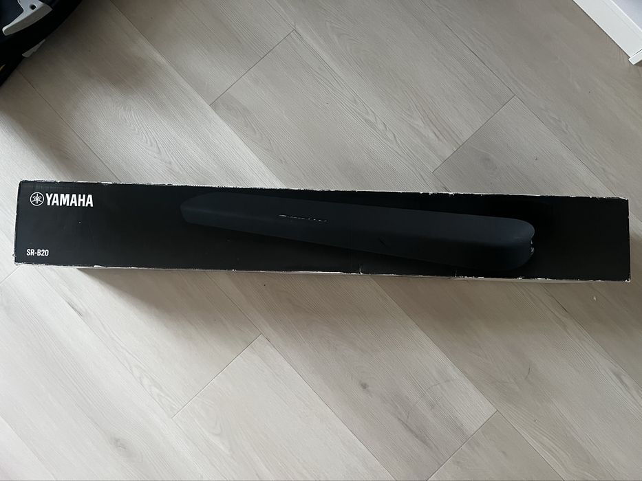 Саундбар Yamaha SR-B20 повний комплект