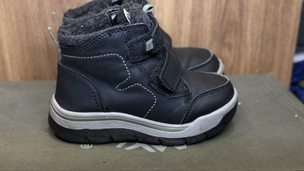 Чоботи NEXT на хлопчика p. 26,5 (16,1 см)