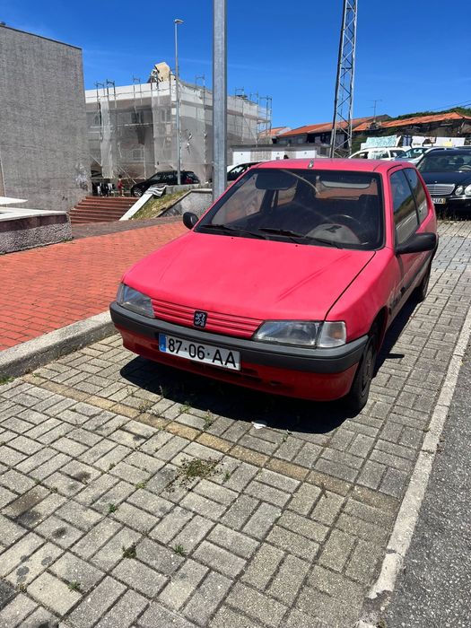 Peugeot 106.