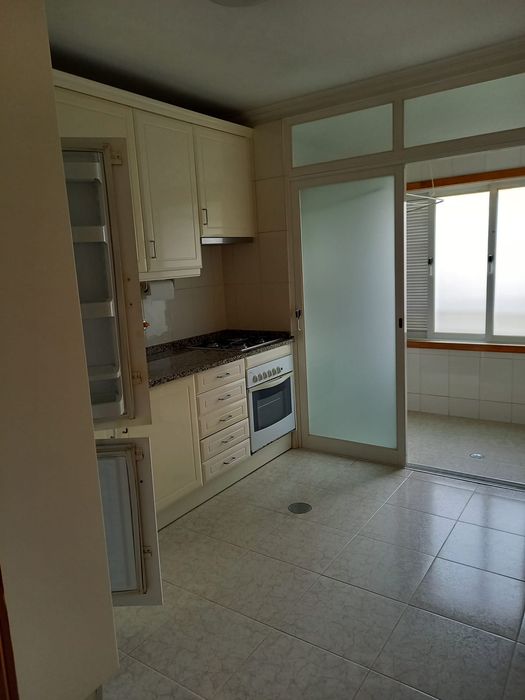 Apartamento T1 Arrendar