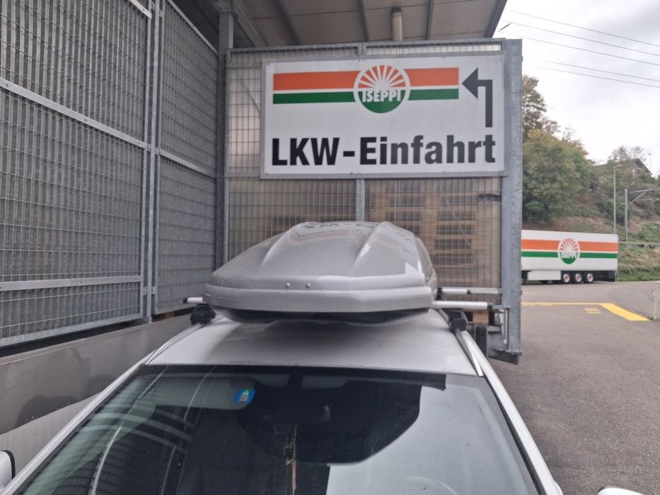 Box dachowy Bmw 460L