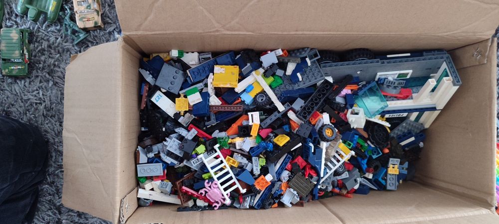 Лот збірного конструктору з різних наборів