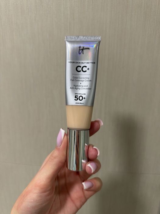 IT cosmetics CC