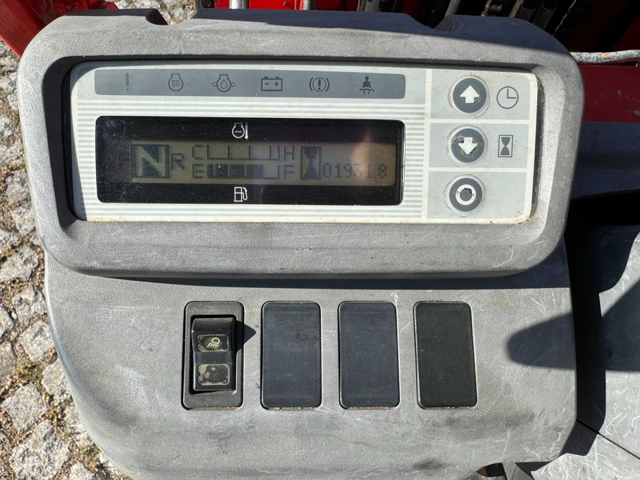 2010 Nissan Y1D1A15Q 1300 kg Empilhador Diesel