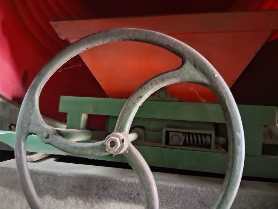 Relador de uvas em muito bom estado