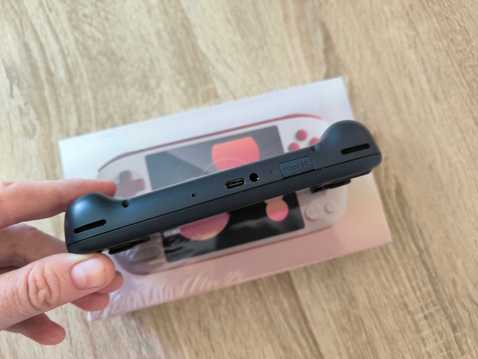 Ayaneo Pocket Air Mini версия 3/64 Gb ! Топовая мощная консоль ! Andro