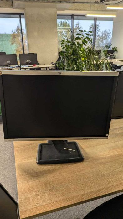 Монітор HP LA2405wg