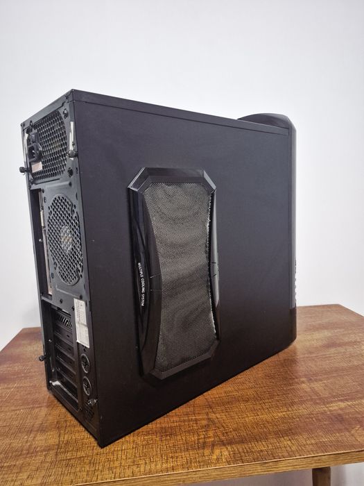 Системний блок комп'ютера