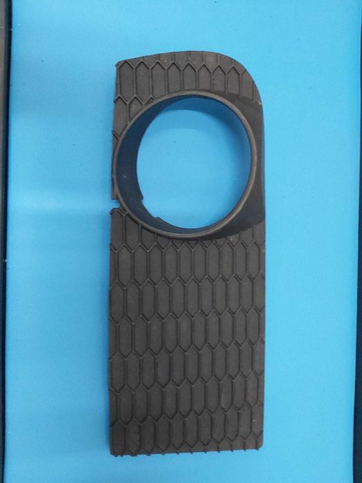 Grelha farol de nevoeiro BMW X3 E83