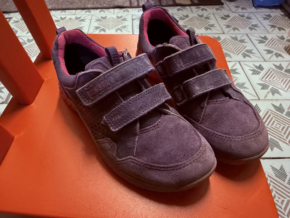 Кроссовки ессо фиолетовые 32 размер