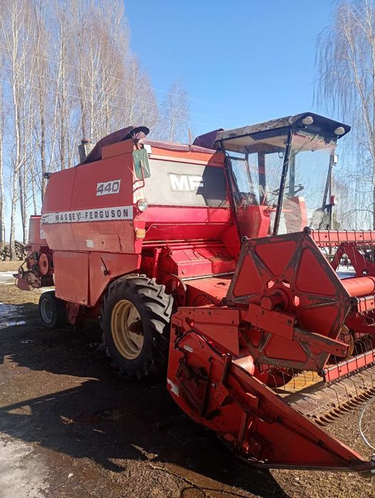 Продам комбайн Моїсей Фергусон 440