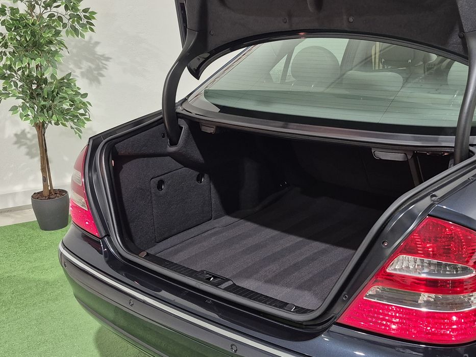 Mercedes E220 CDI - 80.000KM - AUTO | NACIONAL | ELEGANCE