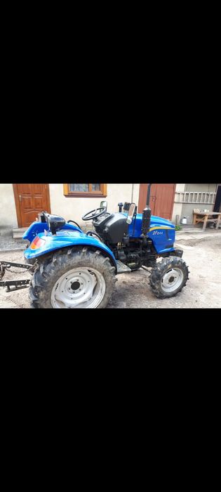 Мінітрактор Dong Feng 244