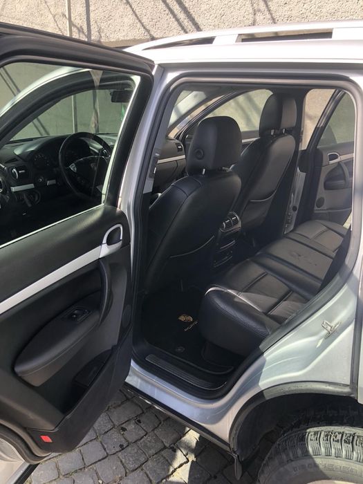 Продам Porsche Cayenne