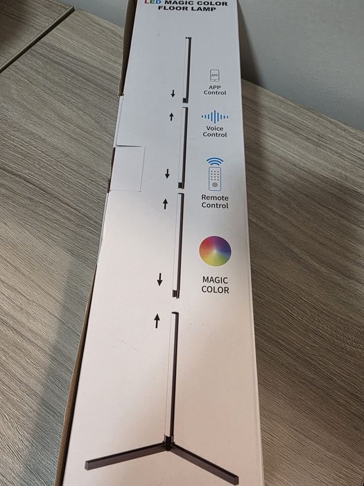 Lampa LED h-165 cm  -stojaca w rogu