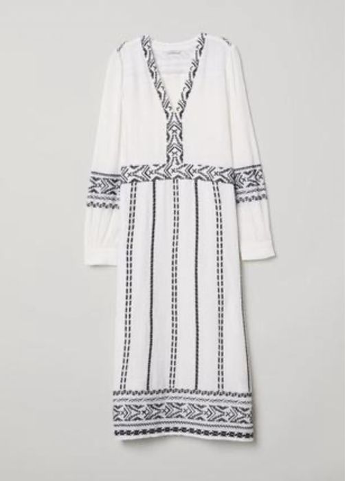 Вишите плаття hm