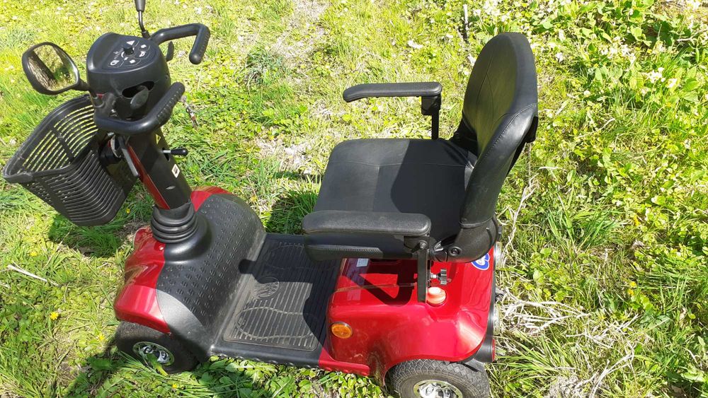 Wózek pojazd jeździk elektryczny inwalidzki Eris