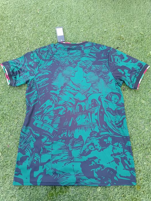 Equipamento Itália x Stussy