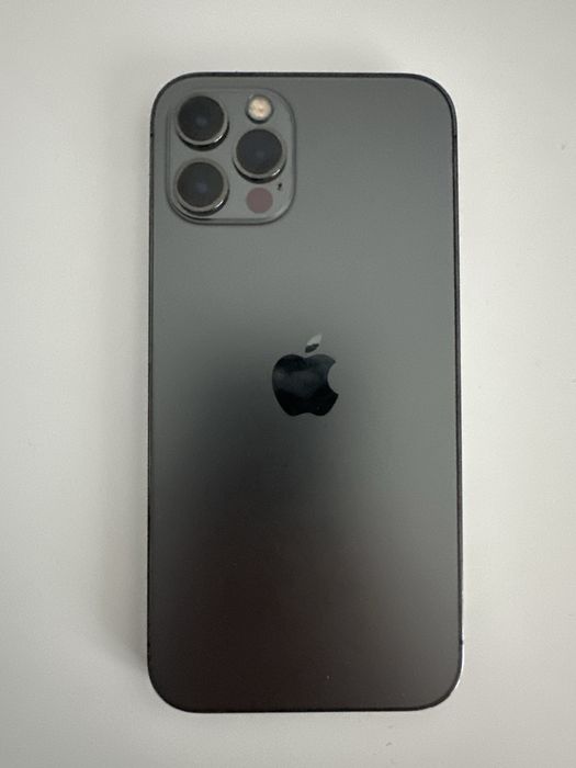 Iphone 12 pro com 128GB com o ecrã partido mas com otimo funcionamento