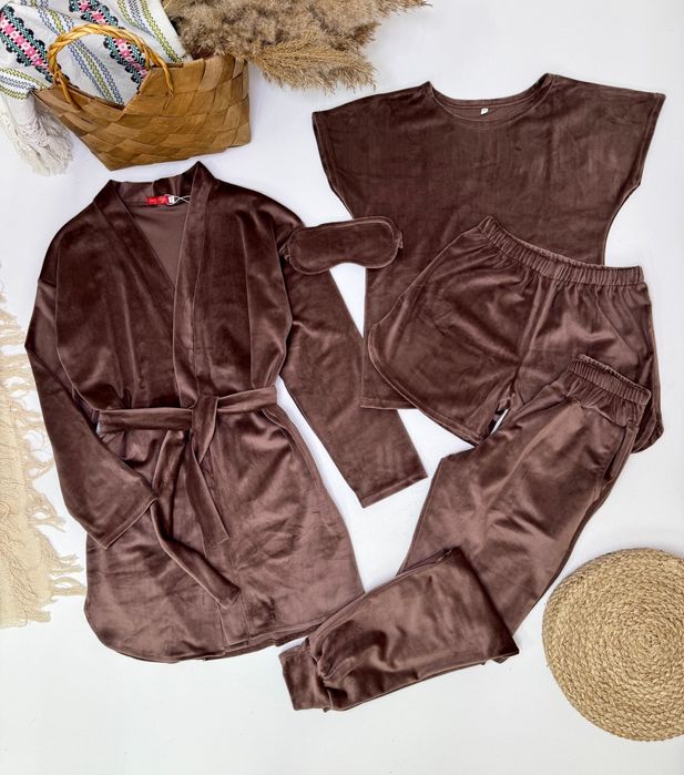 Піжама на дівчинку