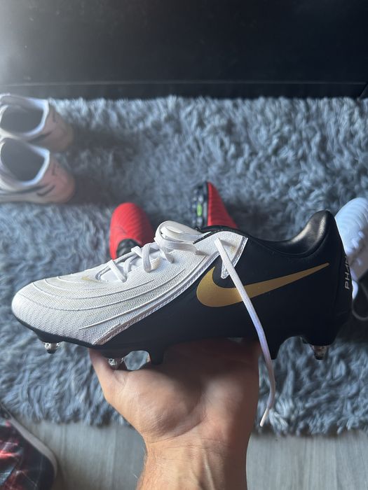 Chuteira Nike Phantom GX