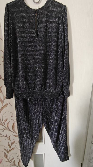 Костюм люрексовый 48/50