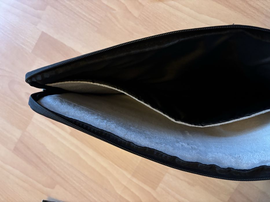 Futerał na laptop 16,5 cala