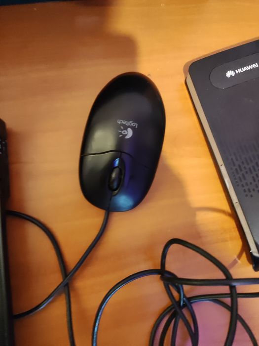 Laptop Dell 6gb Intel i5 , 2.67 GHz + router+ mysz