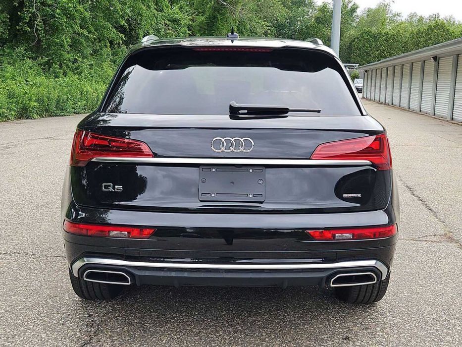 Audi Q5 e quattro S line Premium 55 TFSI      2024