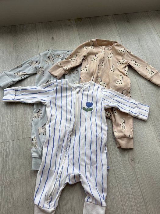 Продам пакет дитячих речей