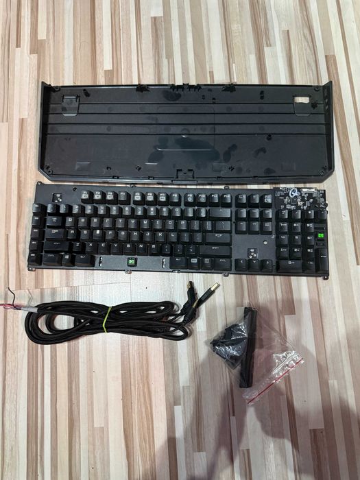 Razer BlackWidow 2014 NA CZĘŚCI | Keycaps | Kabel OK | PCB | Śrubki