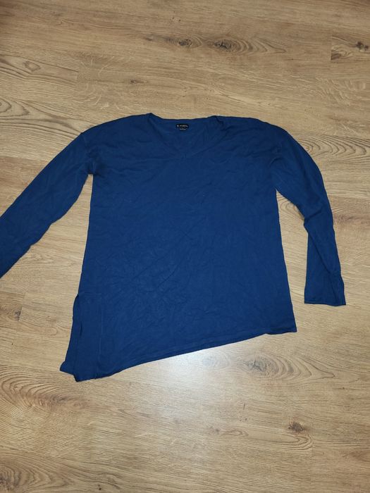 Sweter ciemny morski niebieski