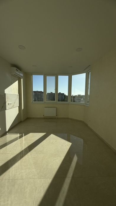 Терміновий продаж 2-кімнатна квартира 70м2  в зданому будинку з ремонтом.ЖК Нова Європа