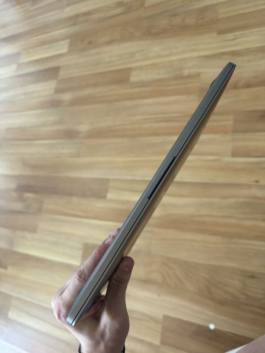 Macbook Pro M2 2022