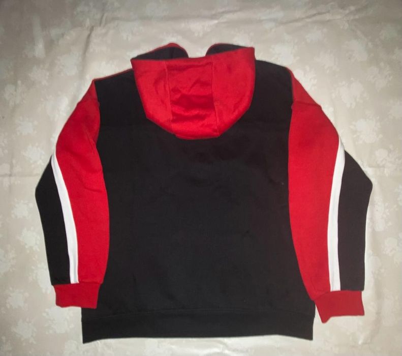 Sweat com capuz quente