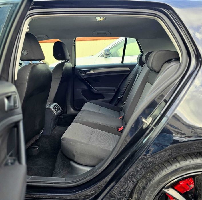 VOLKSWAGEN GOLF VII 1.6TDI 110CV "LOOK GTI"