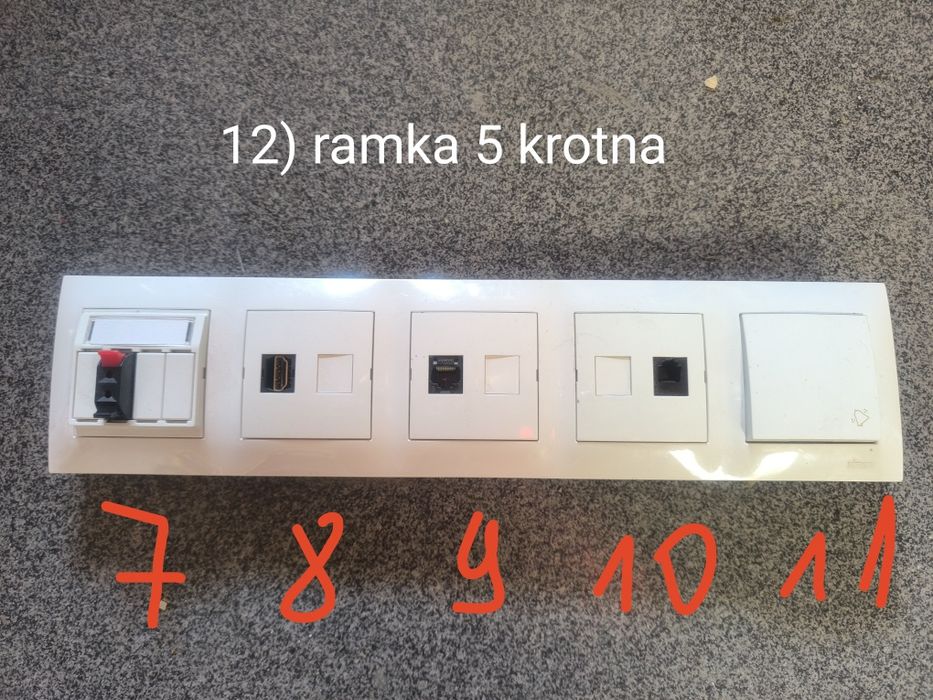 Osprzęt Simon 54 gniazdka, przełączniki itd.