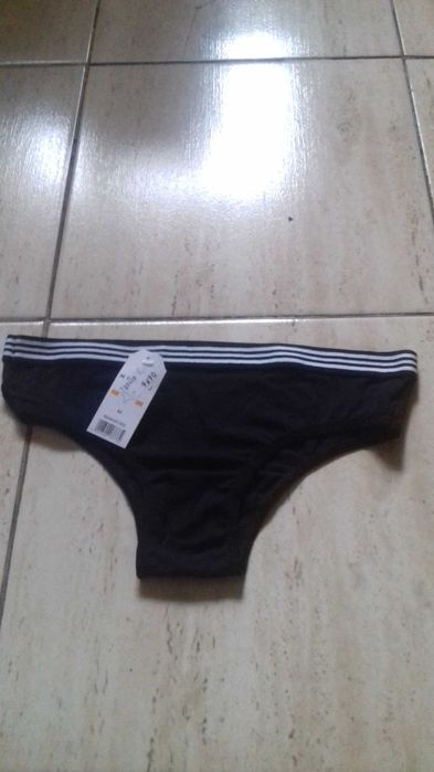 Nowe figi damskie rozm M