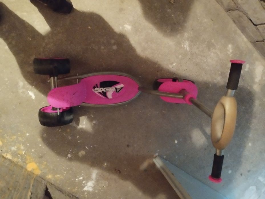 Hulajnoga 2+3+ dziewczynce