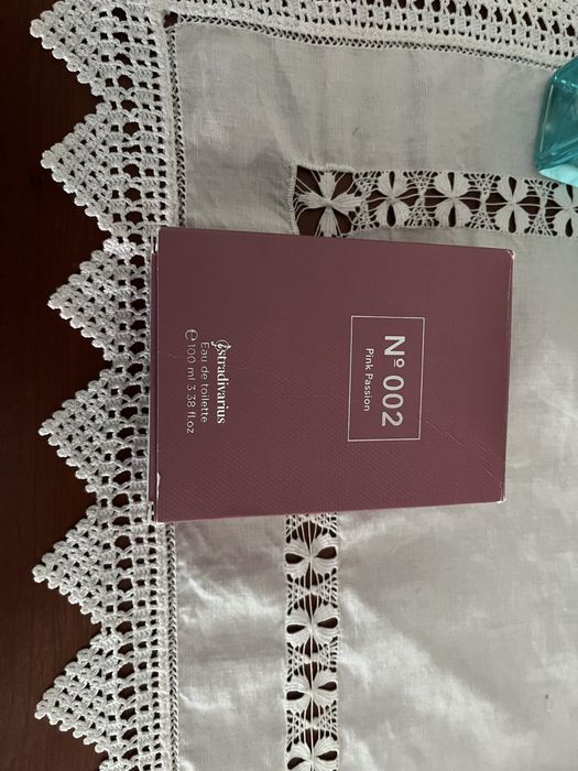 Perfume Senhora Stradivarius