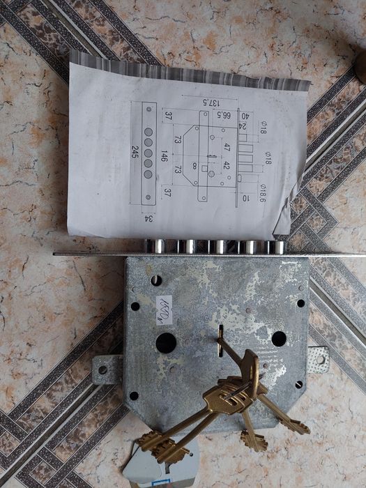 Продам Замок Гаражний.