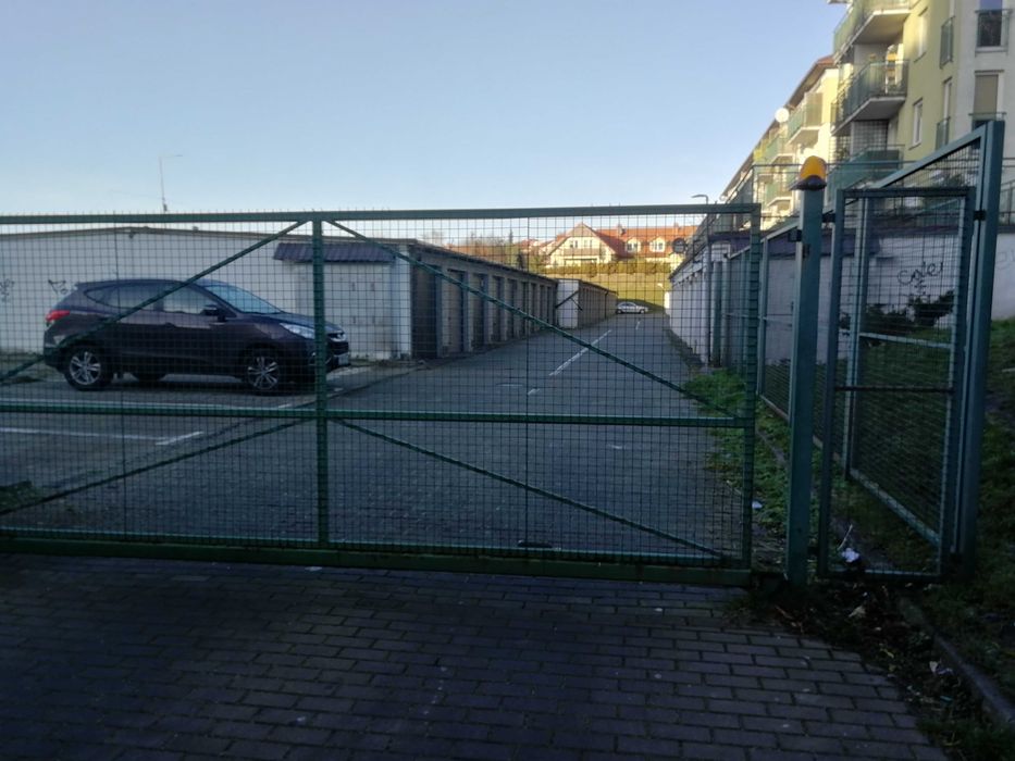 GARAŻ Warszewo ul.Duńska sprzedam