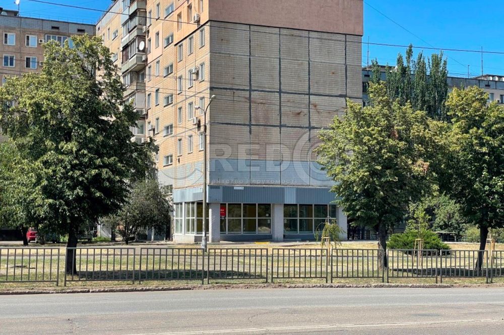 Оренда магазину вул. В. Великого