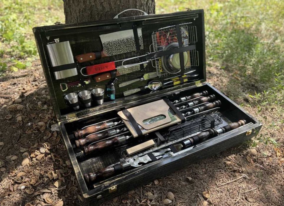 НЕЙМОВІРНИЙ подарунковий набір шампурів в кейсі! Для справжніх Героїв!