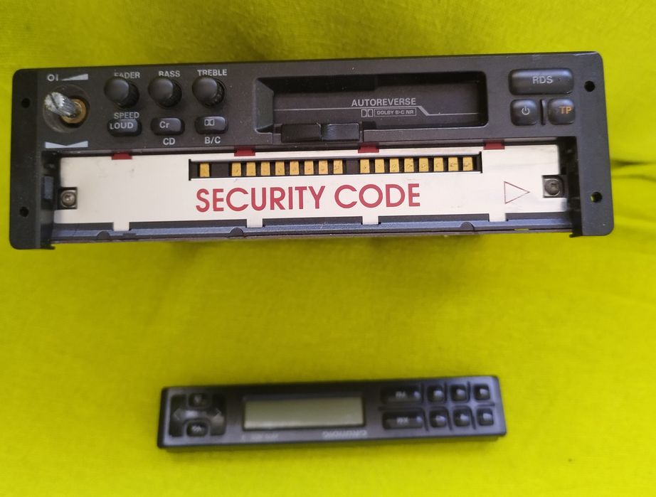 Auto rádio Grundig vintage (anos 80)