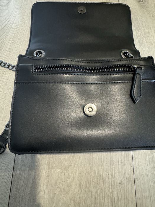 Сумка кросбоді GUESS