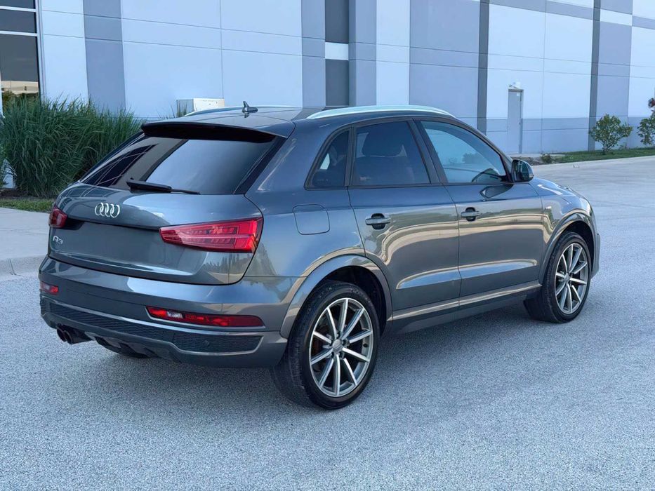 Audi Q3      2018