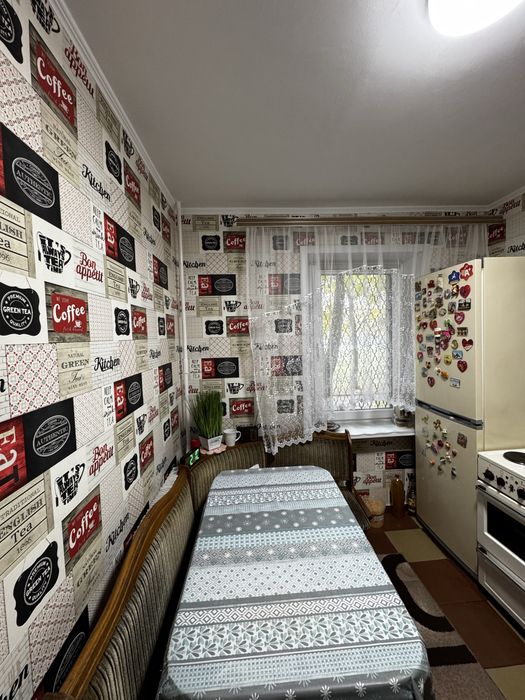 Продается 2- х комн. квартира  Хортицкий район.